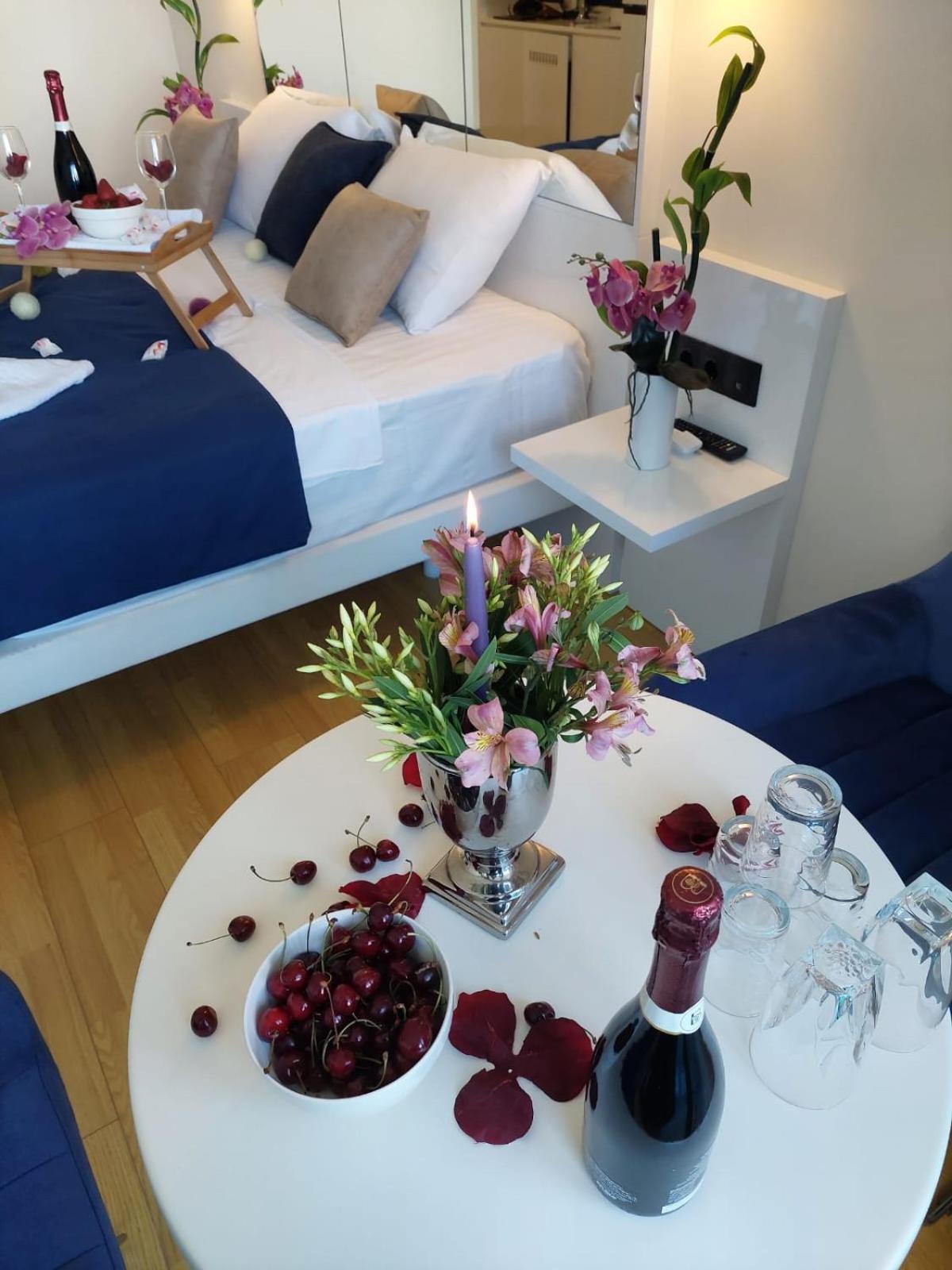 Apart-Hotel Orbi City Батуми Экстерьер фото