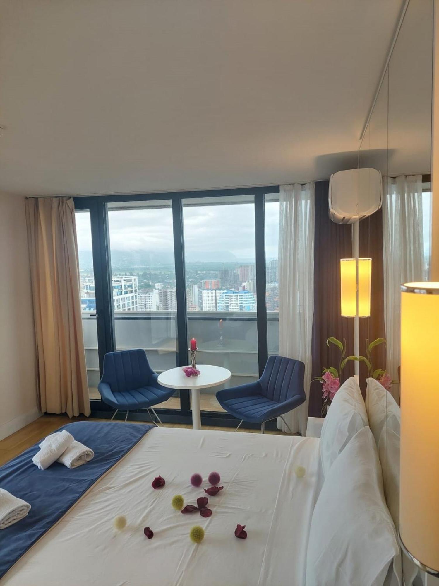Apart-Hotel Orbi City Батуми Экстерьер фото