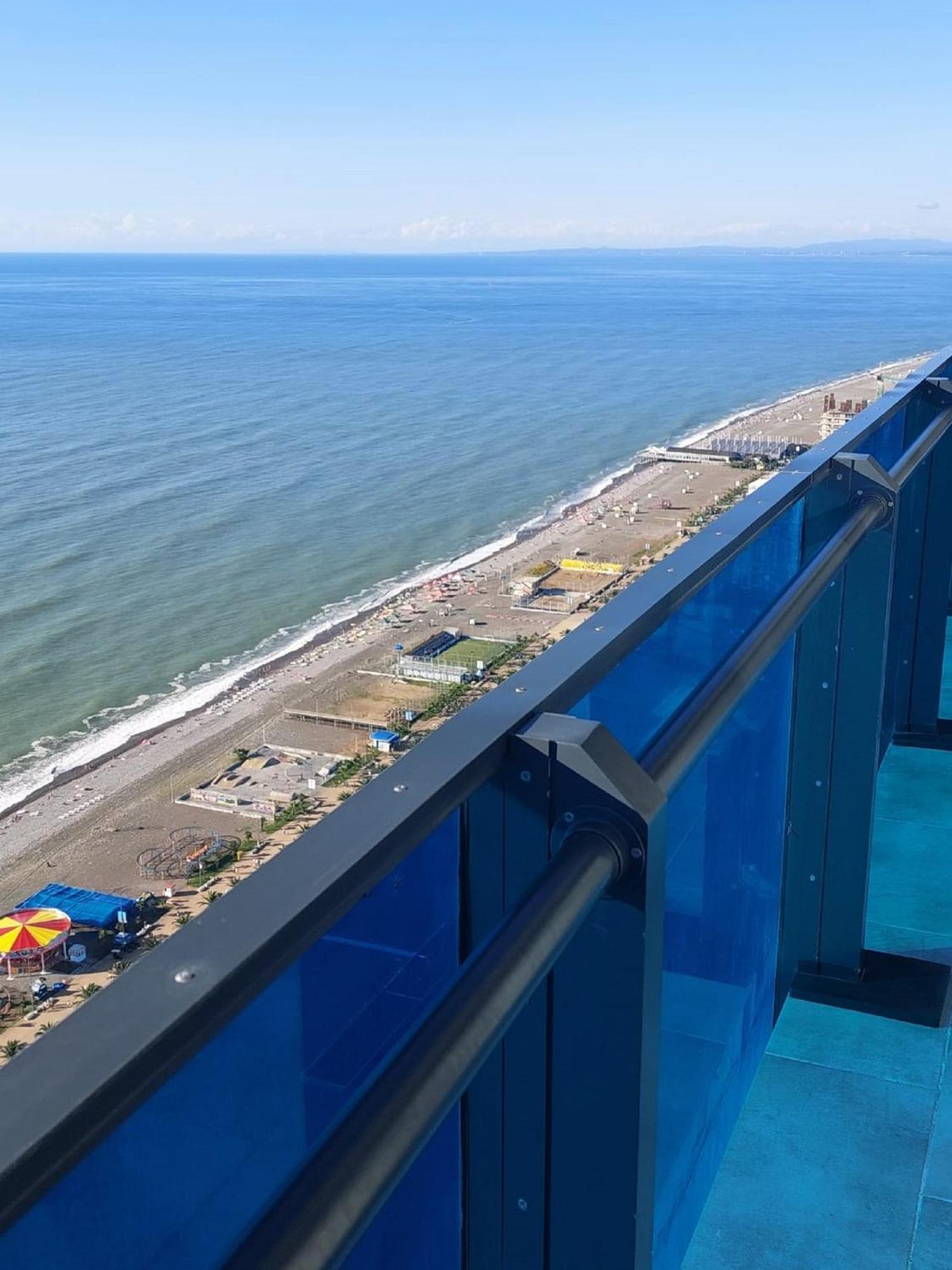 Apart-Hotel Orbi City Батуми Экстерьер фото