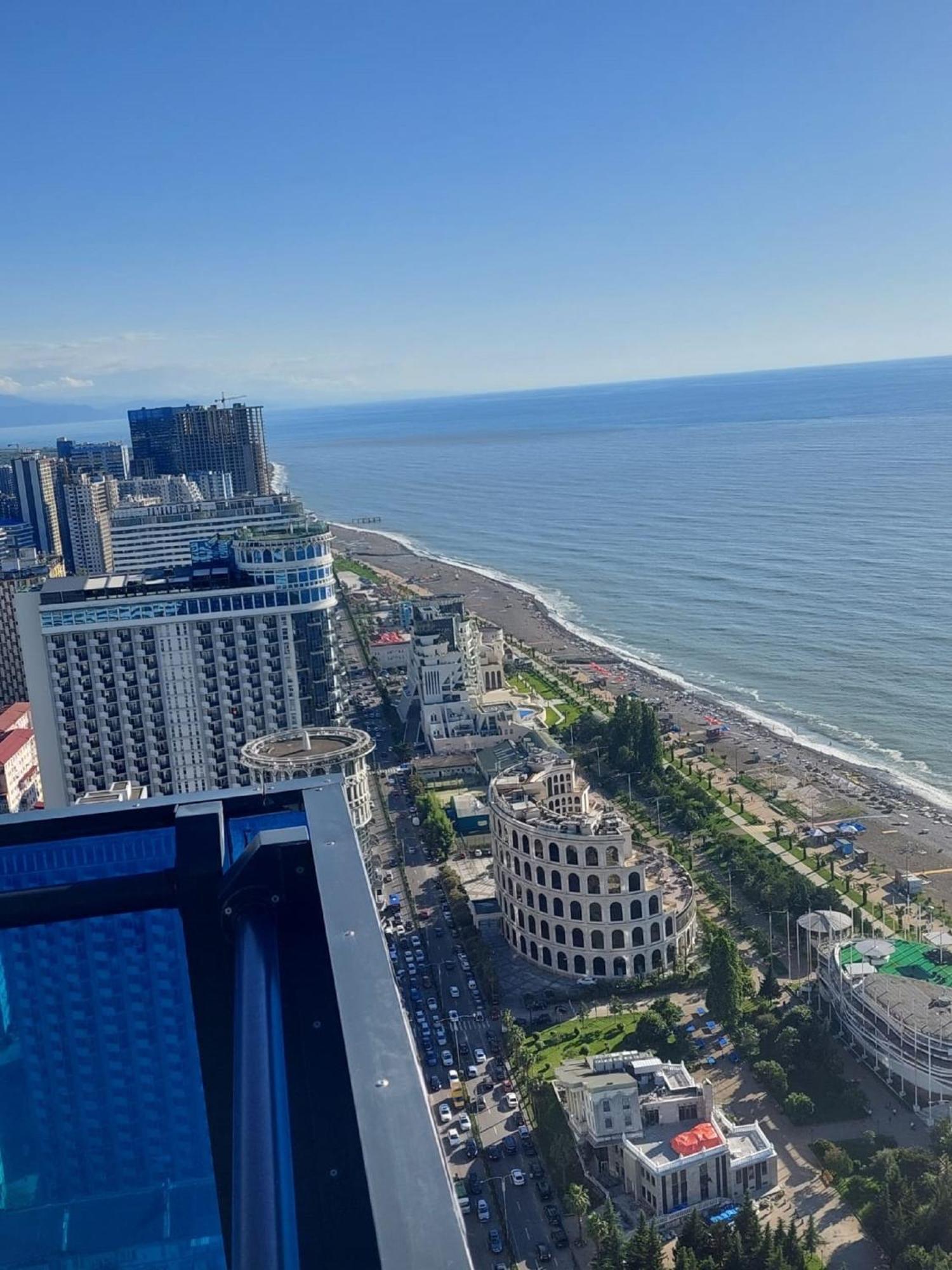 Apart-Hotel Orbi City Батуми Экстерьер фото