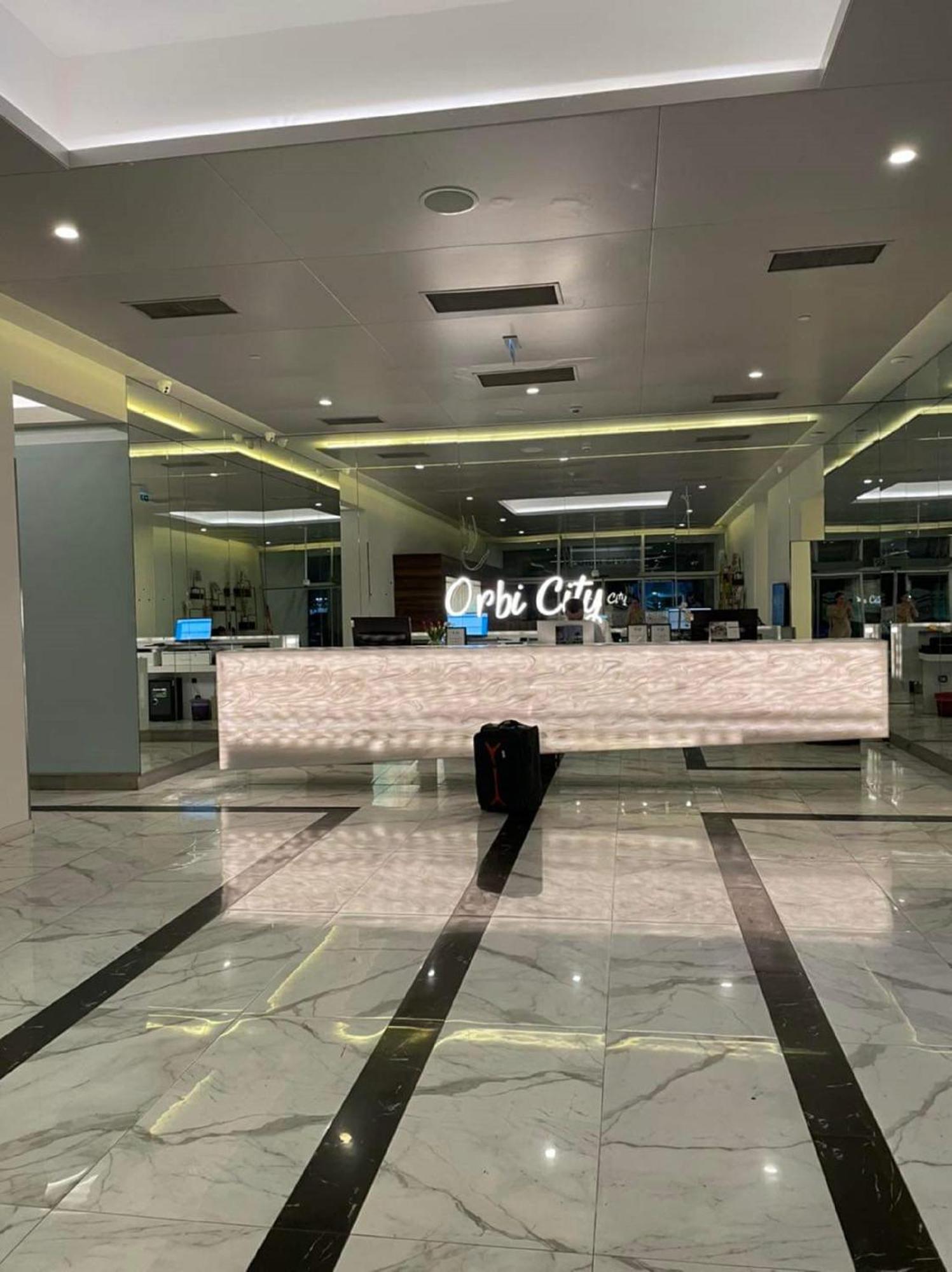 Apart-Hotel Orbi City Батуми Экстерьер фото