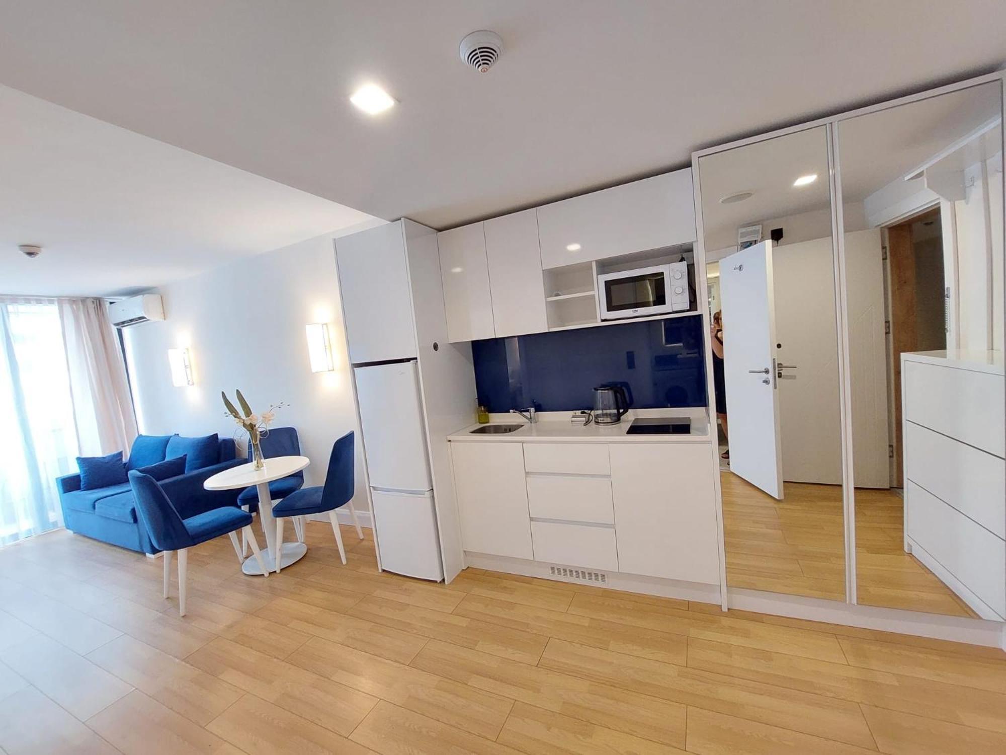 Apart-Hotel Orbi City Батуми Экстерьер фото